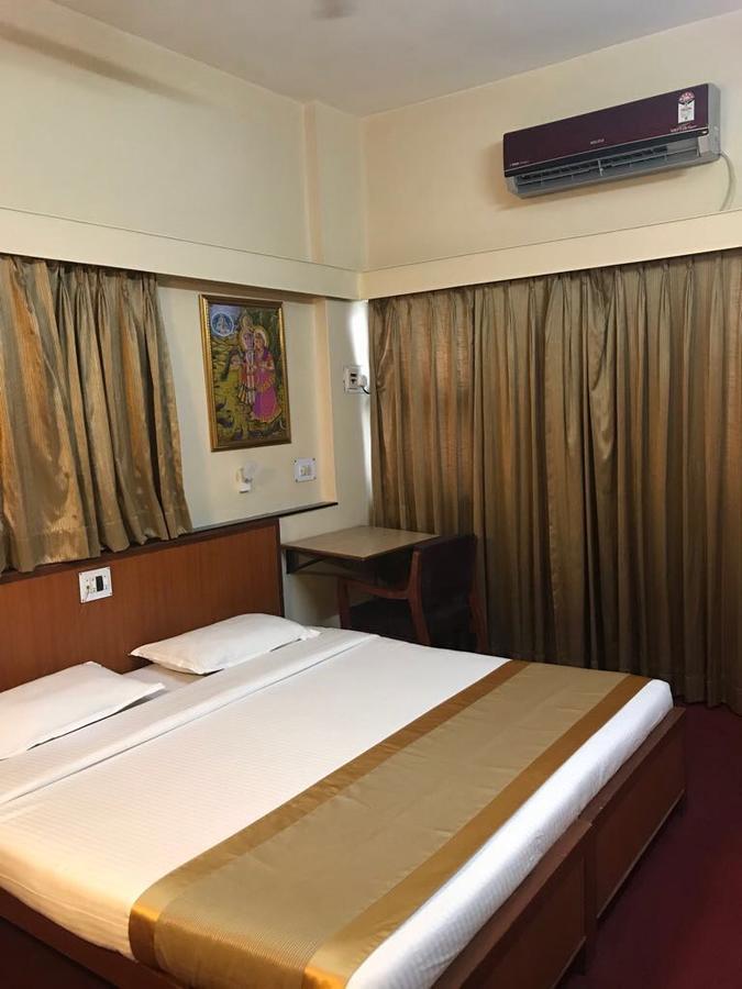 Hotel Swaroop Pune Exterior photo